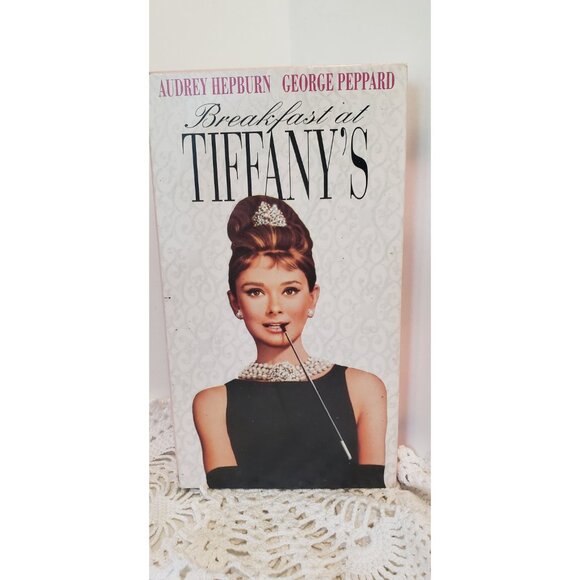 Breakfast at Tiffany's Audrey Hepburn Vintage VHS Movie - Picture 2 of 10